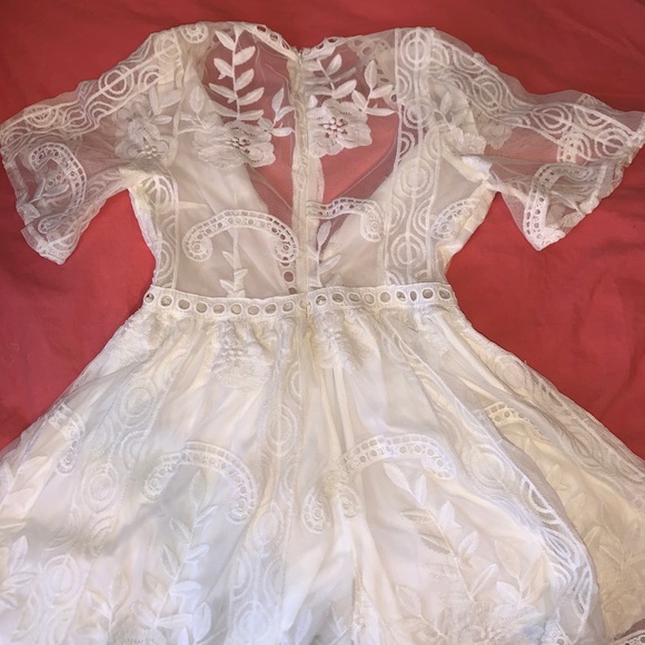 Latiste White Lace Romper - Picture 2 of 3